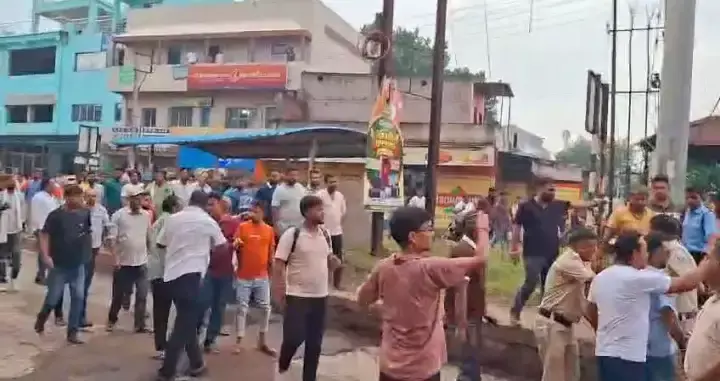 West Burdwan: राहुल सांकृत्यायन की प्रतिमा पर विवाद, रानीगंज में तनाव