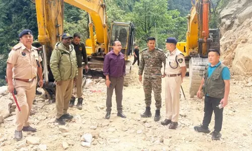 तारुम चू सड़क मरम्मत कार्य की प्रगति की समीक्षा, चुंगथांग SDM ने दिए निर्देश तारुम चू सड़क मरम्मत कार्य की प्रगति की समीक्षा, चुंगथांग SDM ने दिए निर्देश