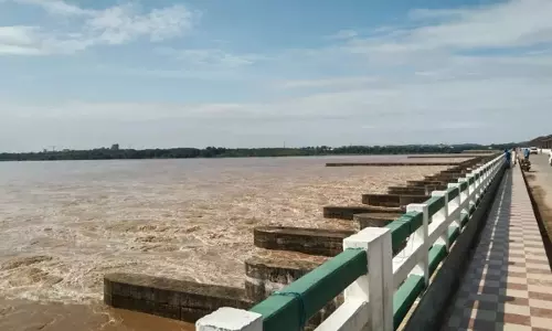 ओडिशा में बाढ़ का खतरा बढ़ा, महानदी पर अलर्ट