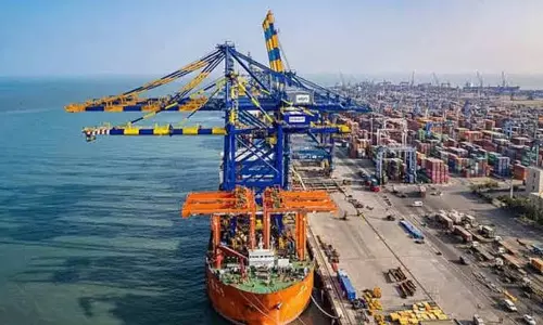 Mumbai: वाढवन पोर्ट को मजबूत करने के लिए 100 करोड़ का निवेश Mumbai: वाढवन पोर्ट को मजबूत करने के लिए 100 करोड़ का निवेश