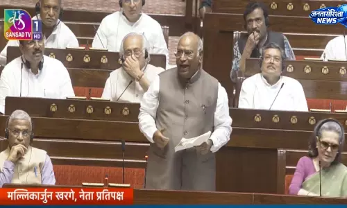 BIG BREAKING: एंटी पेपर लीक बिल राज्यसभा में पेश, 7 घंटे होगी चर्चा BIG BREAKING: एंटी पेपर लीक बिल राज्यसभा में पेश, 7 घंटे होगी चर्चा
