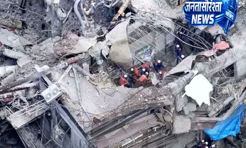 Japan भूकंप में मौतों का आंकड़ा 17 पहुंचा Japan भूकंप में मौतों का आंकड़ा 17 पहुंचा