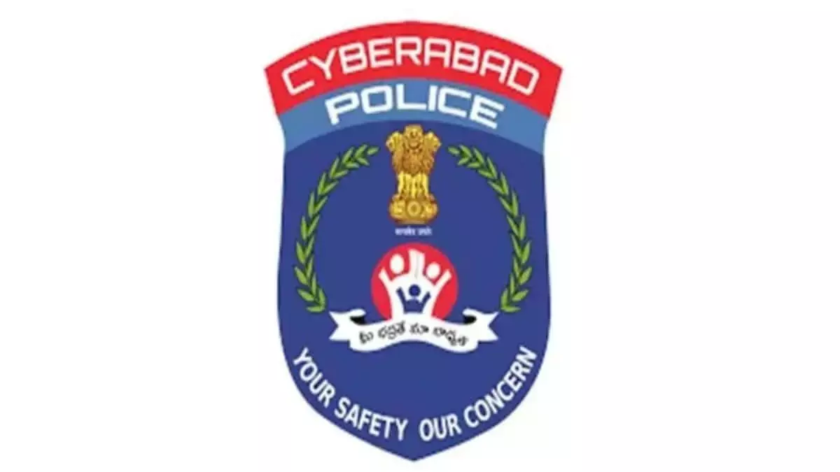 Telangana: साइबराबाद पुलिस ने कंपनियों के साथ हॉटलाइन की योजना बनाई है Telangana: साइबराबाद पुलिस ने कंपनियों के साथ हॉटलाइन की योजना बनाई है