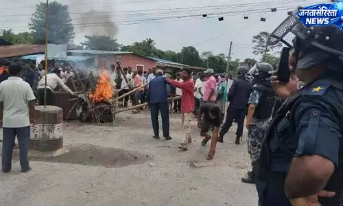 नेपाल के सुनसरी में बवाल, शांति व्यवस्था चुनौती बनी नेपाल के सुनसरी में बवाल, शांति व्यवस्था चुनौती बनी