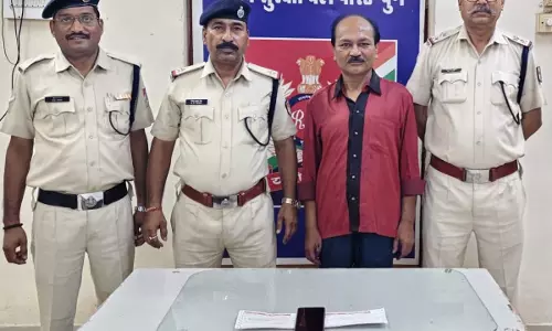 आरपीएफ दुर्ग ने टिकट दलाल को किया गिरफ्तार