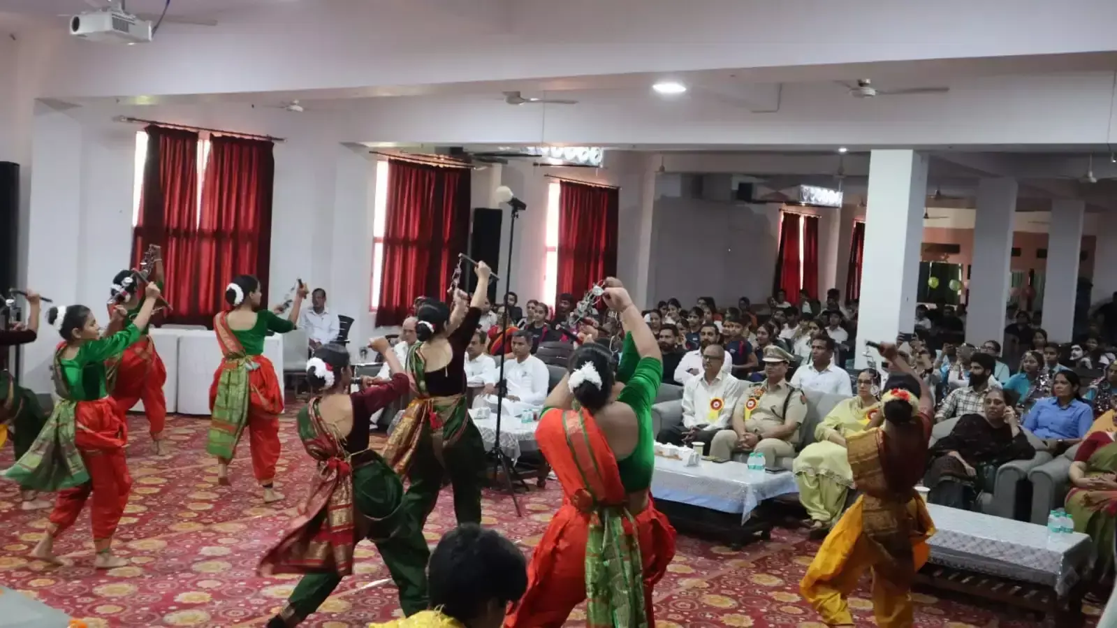 Sirsa: राष्ट्र विकास में युवाओं की भूमिका महत्वपूर्ण: कुलपति Sirsa: राष्ट्र विकास में युवाओं की भूमिका महत्वपूर्ण: कुलपति