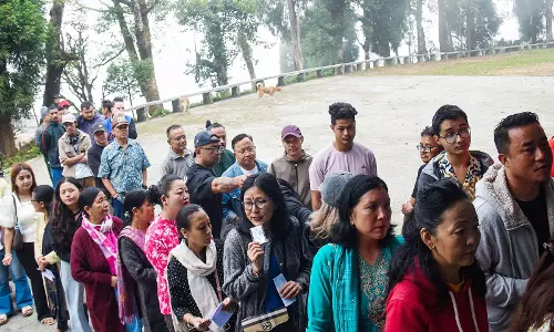 वडोदरा मांजलपुर उपचुनाव में शाम 5 बजे तक 34.35% मतदान दर्ज, ECI ने जारी किए आंकड़े वडोदरा मांजलपुर उपचुनाव में शाम 5 बजे तक 34.35% मतदान दर्ज, ECI ने जारी किए आंकड़े