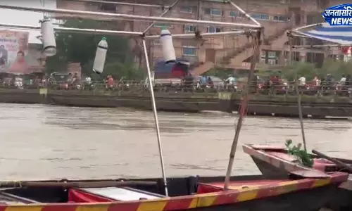 रायपुर में खारून नदी उफान पर, महादेव घाट के पास बढ़ा खतरा