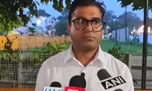 धार कलेक्टर ने भोजशाला परिसर का किया निरीक्षण, सुप्रीम कोर्ट के निर्देशों के पालन की तैयारी तेज धार कलेक्टर ने भोजशाला परिसर का किया निरीक्षण, सुप्रीम कोर्ट के निर्देशों के पालन की तैयारी तेज