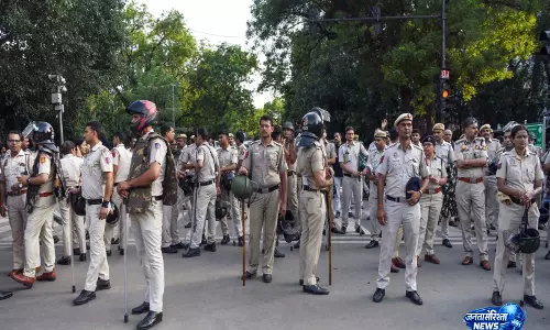 Delhi सरकार का बयान, छात्र प्रदर्शनकारियों पर कार्रवाई नहीं लेकिन आपराधिक मामलों में राहत नहीं Delhi सरकार का बयान, छात्र प्रदर्शनकारियों पर कार्रवाई नहीं लेकिन आपराधिक मामलों में राहत नहीं