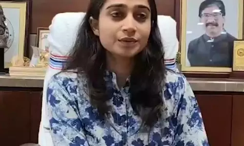 देवघर में PM स्वनिधि योजना की समीक्षा, आयोग की टीम ने स्ट्रीट वेंडर्स से जुड़ी व्यवस्थाओं का लिया जायजा देवघर में PM स्वनिधि योजना की समीक्षा, आयोग की टीम ने स्ट्रीट वेंडर्स से जुड़ी व्यवस्थाओं का लिया जायजा