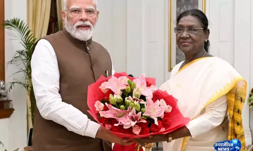PM मोदी ने राष्ट्रपति भवन में राष्ट्रपति द्रौपदी मुर्मू से की मुलाकात PM मोदी ने राष्ट्रपति भवन में राष्ट्रपति द्रौपदी मुर्मू से की मुलाकात