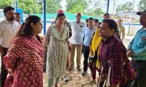 कलेक्टर ने ग्राम पंचायत बसदई के अटल डिजिटल सुविधा केन्द्र का किया निरीक्षण कलेक्टर ने ग्राम पंचायत बसदई के अटल डिजिटल सुविधा केन्द्र का किया निरीक्षण
