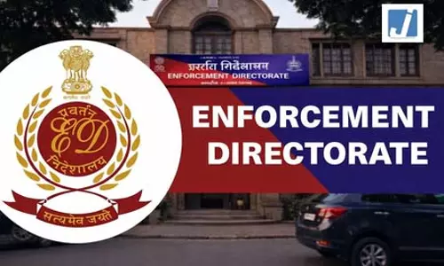 मनी लॉन्ड्रिंग मामले में ईडी का एक्शन, दिल्ली में आठ रिहायशी और कमर्शियल ठिकानों पर तलाशी मनी लॉन्ड्रिंग मामले में ईडी का एक्शन, दिल्ली में आठ रिहायशी और कमर्शियल ठिकानों पर तलाशी