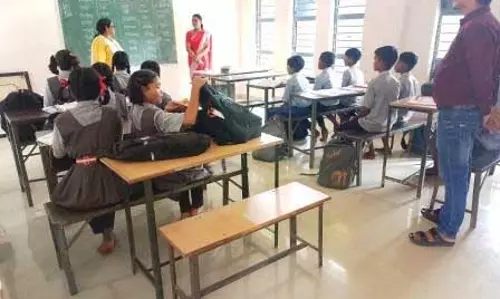 एसडीएम ने विद्यालयों का किया निरीक्षण एसडीएम ने विद्यालयों का किया निरीक्षण