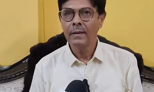 IIT मद्रास निदेशक पर प्रियंका गांधी की टिप्पणी को लेकर विवाद IIT मद्रास निदेशक पर प्रियंका गांधी की टिप्पणी को लेकर विवाद
