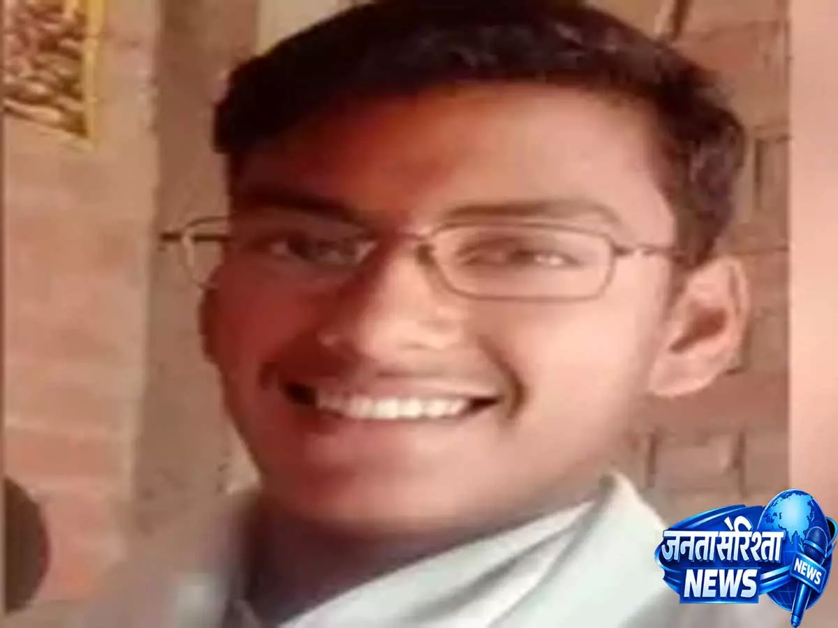 कानपुर में युवक ने की आत्महत्या, पत्नी पर लगाया अवैध संबंध का आरोप कानपुर में युवक ने की आत्महत्या, पत्नी पर लगाया अवैध संबंध का आरोप