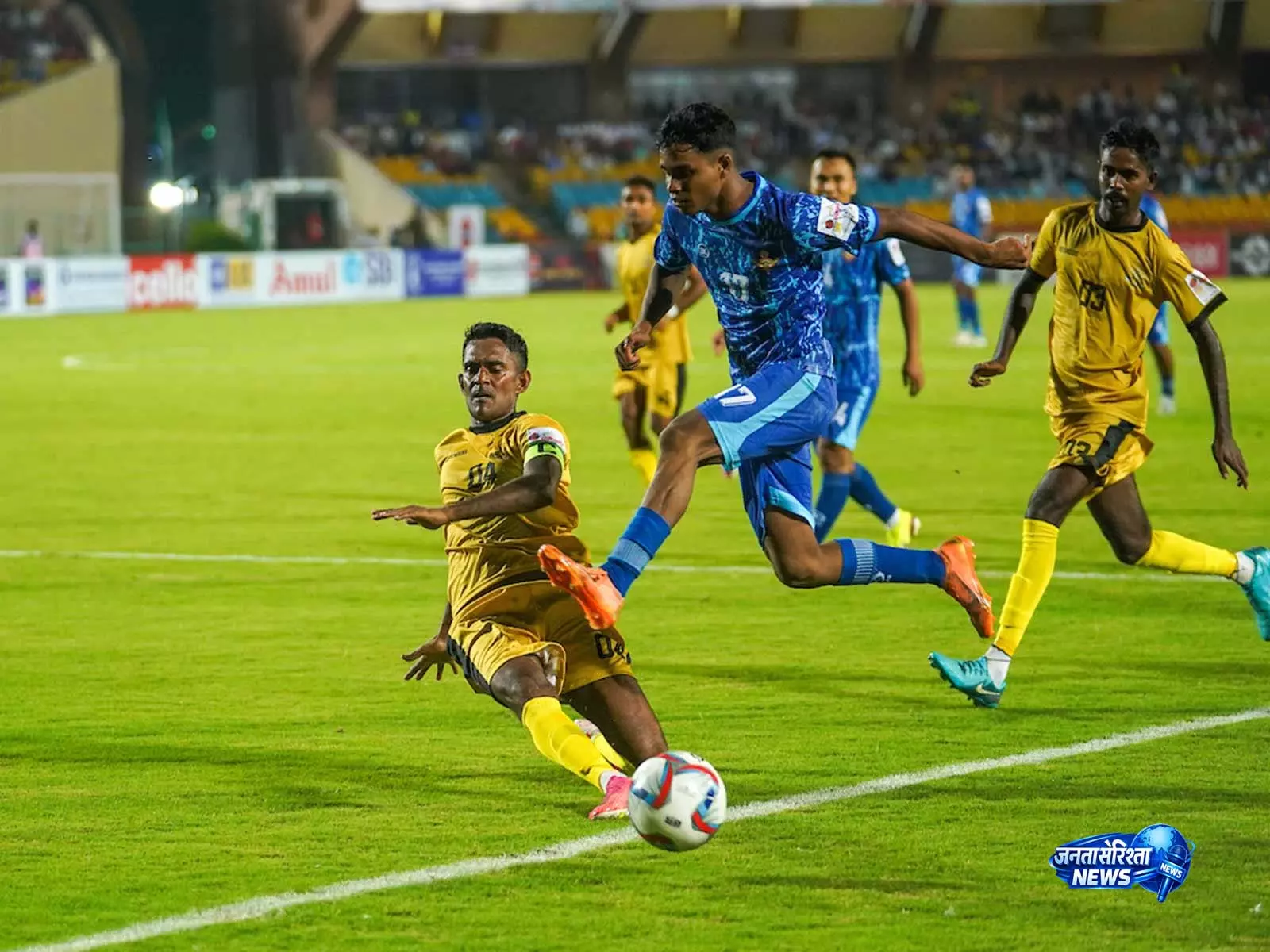 डूरंड कप: इंडियन एयर फ़ोर्स ने कड़े मुक़ाबले में डिफेंडर्स FC को हराया डूरंड कप: इंडियन एयर फ़ोर्स ने कड़े मुक़ाबले में डिफेंडर्स FC को हराया
