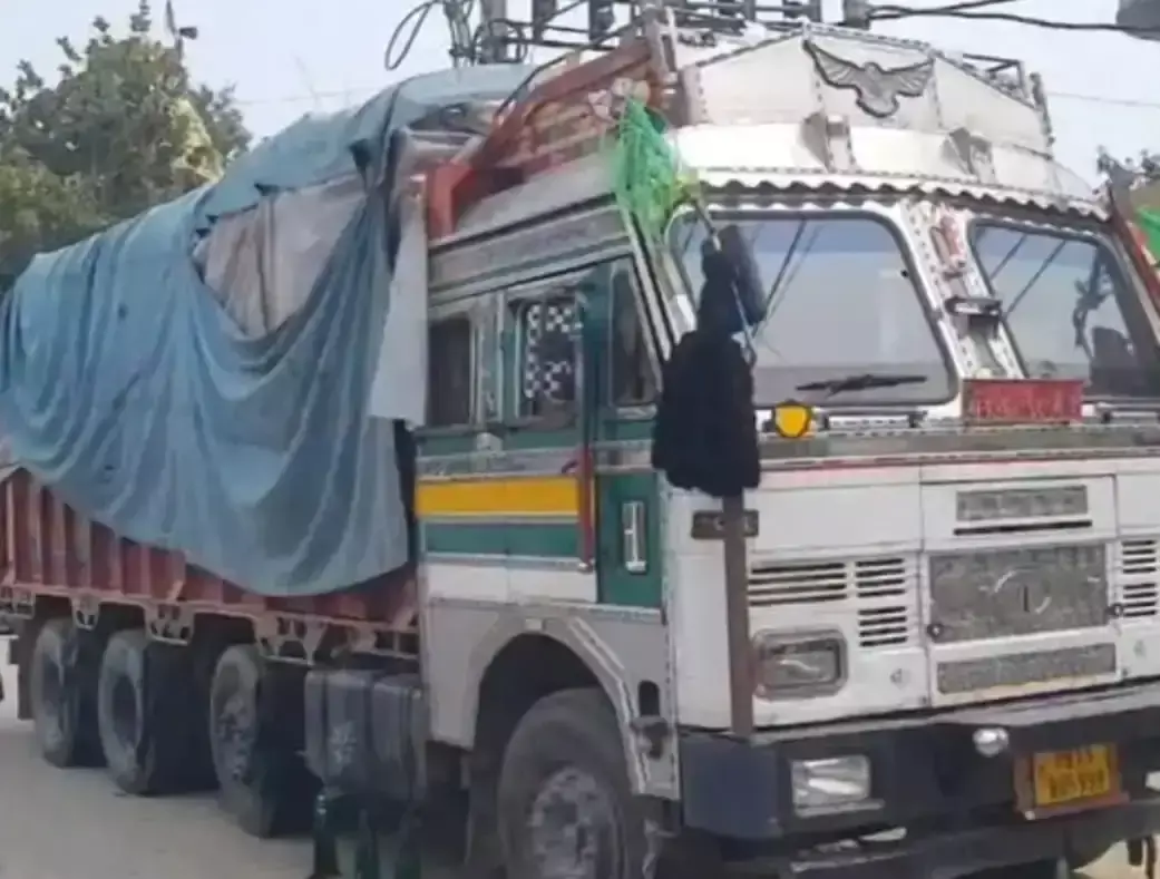 Kaithal: कैथल में करोड़ों नहीं, 600 कट्टे यूरिया की बड़ी बरामदगी Kaithal: कैथल में करोड़ों नहीं, 600 कट्टे यूरिया की बड़ी बरामदगी