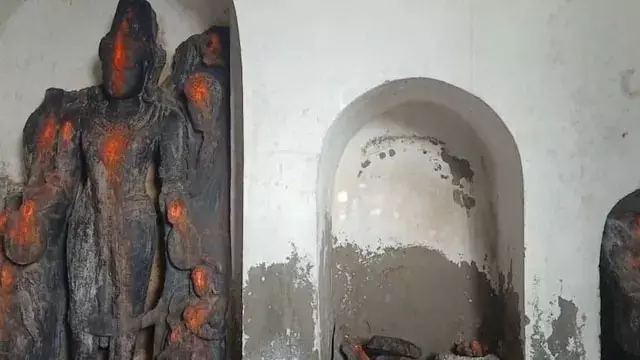 बुद्ध मंदिर में बड़ी चोरी, पालकालीन मूर्तियां गायब बुद्ध मंदिर में बड़ी चोरी, पालकालीन मूर्तियां गायब