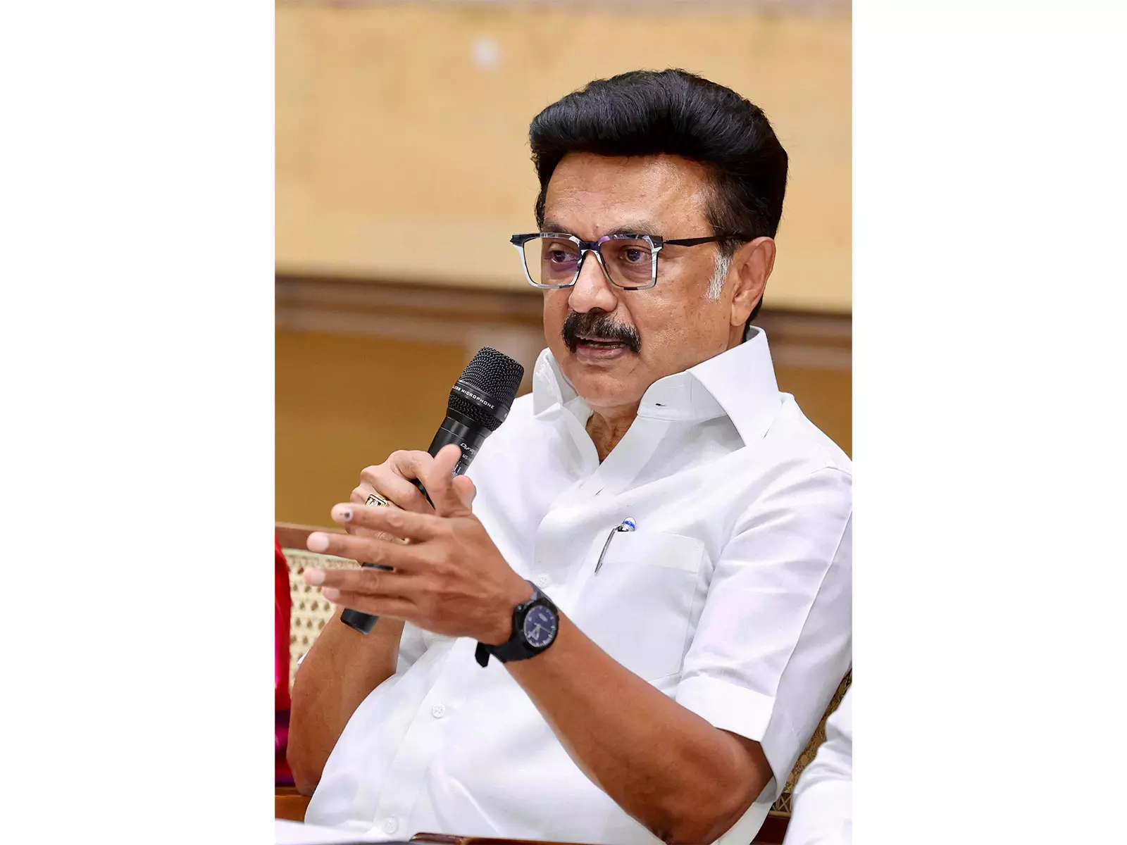 स्टालिन ने किसानों के मुद्दों और मेकेदातु बांध परियोजना को लेकर तंजावुर में बड़े विरोध प्रदर्शन की घोषणा की स्टालिन ने किसानों के मुद्दों और मेकेदातु बांध परियोजना को लेकर तंजावुर में बड़े विरोध प्रदर्शन की घोषणा की