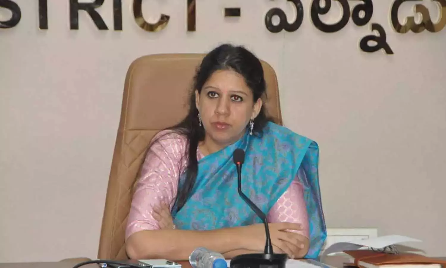 Andhra: किसानों से फसल बीमा के लिए नामांकन कराने का आग्रह किया Andhra: किसानों से फसल बीमा के लिए नामांकन कराने का आग्रह किया