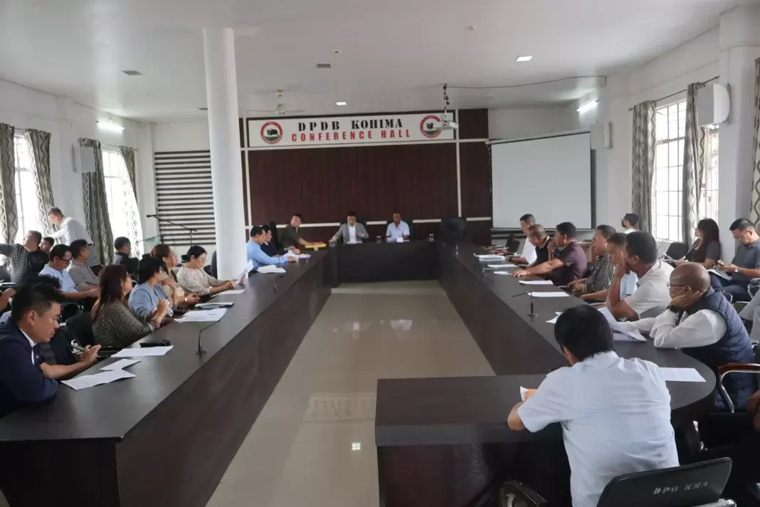Kma DPDB में स्वच्छता और भूस्खलन पर चर्चा हुई Kma DPDB में स्वच्छता और भूस्खलन पर चर्चा हुई