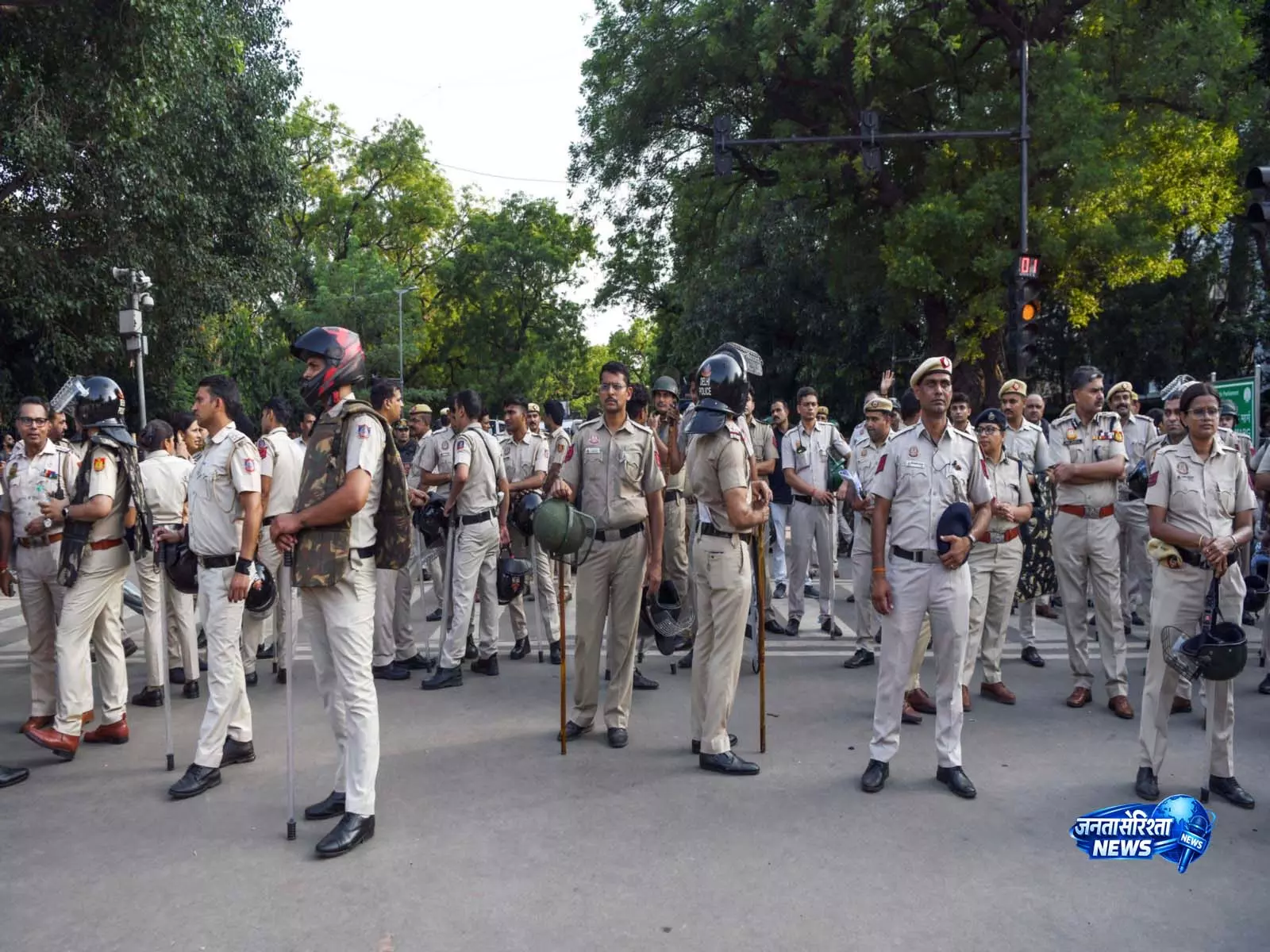 Delhi सरकार का बयान, छात्र प्रदर्शनकारियों पर कार्रवाई नहीं लेकिन आपराधिक मामलों में राहत नहीं Delhi सरकार का बयान, छात्र प्रदर्शनकारियों पर कार्रवाई नहीं लेकिन आपराधिक मामलों में राहत नहीं