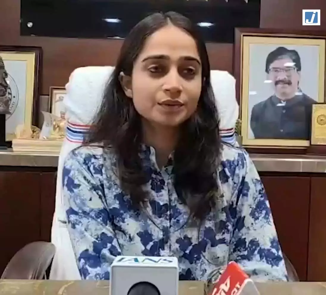 देवघर में PM स्वनिधि योजना की समीक्षा, आयोग की टीम ने स्ट्रीट वेंडर्स से जुड़ी व्यवस्थाओं का लिया जायजा देवघर में PM स्वनिधि योजना की समीक्षा, आयोग की टीम ने स्ट्रीट वेंडर्स से जुड़ी व्यवस्थाओं का लिया जायजा