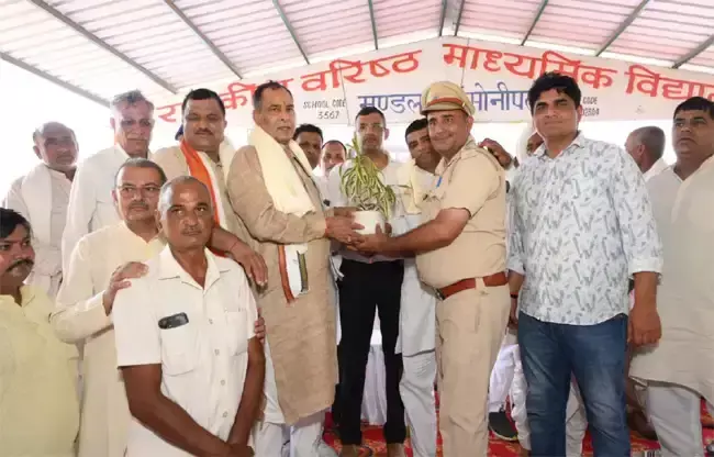 Sonipat: हरियाणा को हरित बनाने के लिए आगे आएं लोग: बड़ौली Sonipat: हरियाणा को हरित बनाने के लिए आगे आएं लोग: बड़ौली