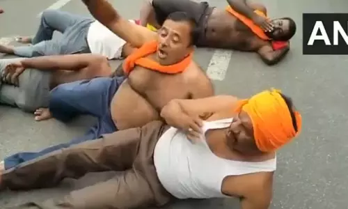 कर्नाटक में किसानों का उग्र प्रदर्शन, कावेरी जल विवाद कर्नाटक में किसानों का उग्र प्रदर्शन, कावेरी जल विवाद