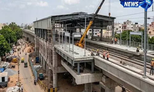 पटना में मेट्रो काम का असर, नेहरू पथ पर अगस्त से नई ट्रैफिक व्यवस्था लागू पटना में मेट्रो काम का असर, नेहरू पथ पर अगस्त से नई ट्रैफिक व्यवस्था लागू