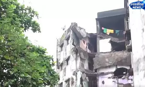 भिवंडी में चार मंजिला इमारत ढही, आठ लोगों की मौत भिवंडी में चार मंजिला इमारत ढही, आठ लोगों की मौत