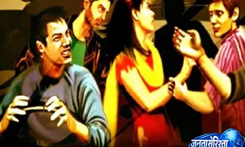 गोरखपुर कांड में दर्दनाक कहानी, मौसी के बुलावे पर आए परिवार ने खोई मासूम बेटी गोरखपुर कांड में दर्दनाक कहानी, मौसी के बुलावे पर आए परिवार ने खोई मासूम बेटी