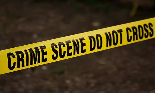 पारिवारिक विवाद में पत्नी और सात महीने की बेटी की हथौड़े से हत्या, आरोपी पति फरार पारिवारिक विवाद में पत्नी और सात महीने की बेटी की हथौड़े से हत्या, आरोपी पति फरार