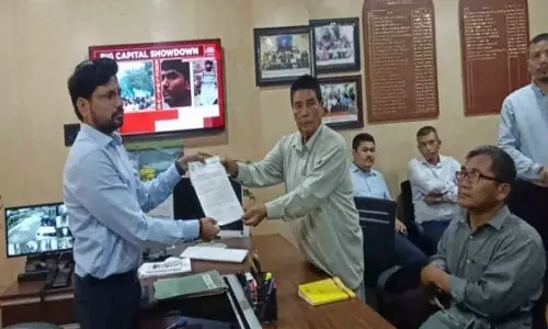 Manipur: राहत शिविरों से बाहर रह रहे लोगों को वित्तीय सहायता का इंतजार