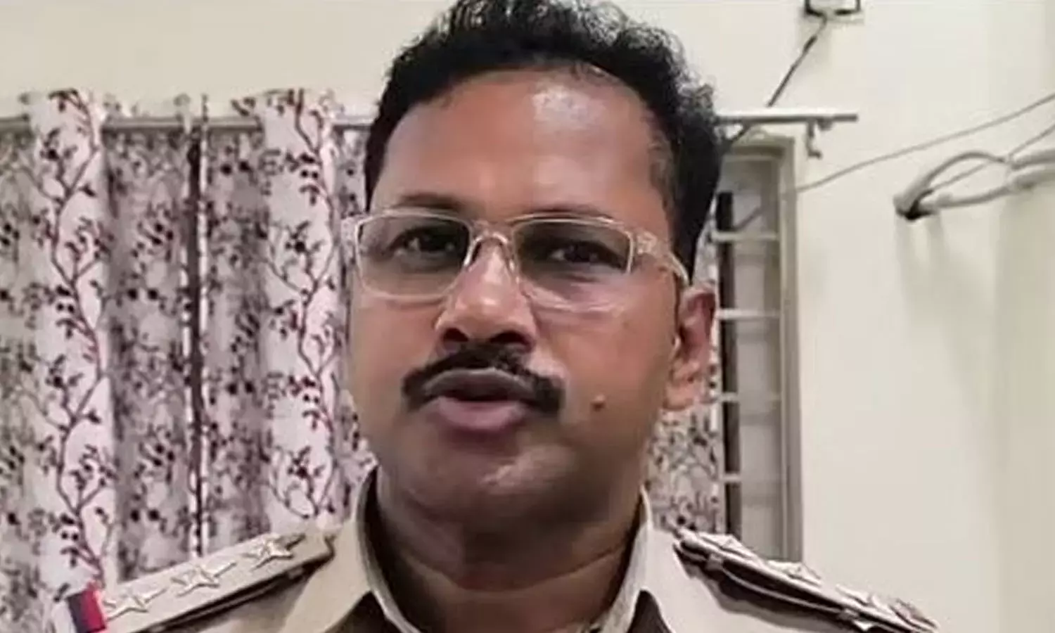 Andhra: सुप्रीम कोर्ट की मंजूरी के बाद SIT ने आरोपी नागराजू से पूछताछ की Andhra: सुप्रीम कोर्ट की मंजूरी के बाद SIT ने आरोपी नागराजू से पूछताछ की