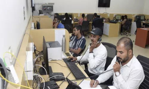 गुजरात का SEOC आपदा से निपटने के लिए 24/7 कमांड हब के तौर पर उभरा गुजरात का SEOC आपदा से निपटने के लिए 24/7 कमांड हब के तौर पर उभरा