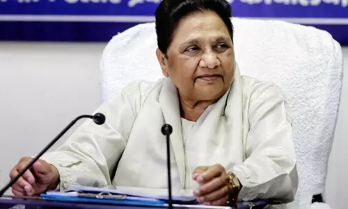 मायावती ने SP पर लगाया जातिवादी मानसिकता का आरोप मायावती ने SP पर लगाया जातिवादी मानसिकता का आरोप
