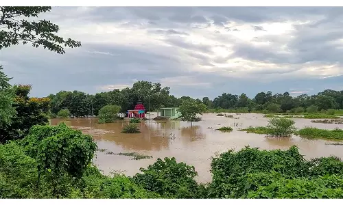 ओडिशा बाढ़ पर विपक्ष का सरकार पर हमला ओडिशा बाढ़ पर विपक्ष का सरकार पर हमला