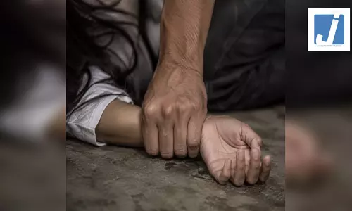 घर के अंदर नाबालिग दिव्यांग से दुष्कर्म, आरोपी रिश्तेदार गिरफ्तार घर के अंदर नाबालिग दिव्यांग से दुष्कर्म, आरोपी रिश्तेदार गिरफ्तार