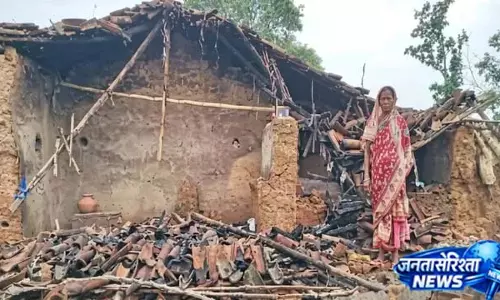 बारिश बनी आफत, सैकड़ों लोग प्रभावित बारिश बनी आफत, सैकड़ों लोग प्रभावित