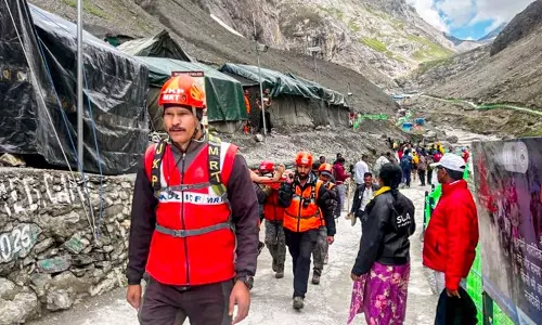 Srinagar: मौसम बिगड़ा, बालटाल मार्ग से अमरनाथ यात्रा स्थगित Srinagar: मौसम बिगड़ा, बालटाल मार्ग से अमरनाथ यात्रा स्थगित