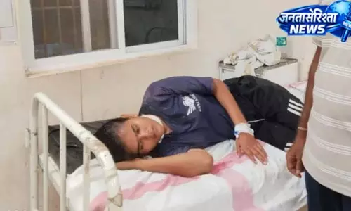 वाटसन स्कूल परिसर में वारदात, घायल छात्रा अस्पताल पहुंची वाटसन स्कूल परिसर में वारदात, घायल छात्रा अस्पताल पहुंची