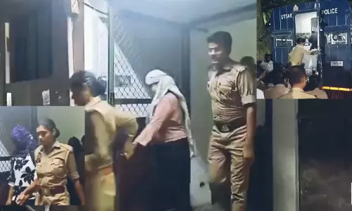 VIDEO BREAKING: कॉल सेंटर की आड़ में साइबर फ्रॉड! 21 लड़कियां और 11 युवक गिरफ्तार