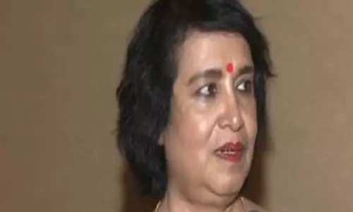 19 साल बाद कोलकाता लौटीं तसलीमा नसरीन, WB सरकार की सुरक्षा व्यवस्था की सराहना 19 साल बाद कोलकाता लौटीं तसलीमा नसरीन, WB सरकार की सुरक्षा व्यवस्था की सराहना