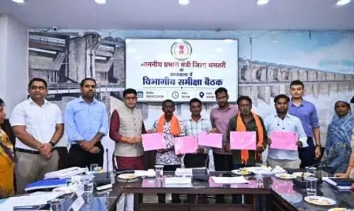 नामांतरण-बंटवारा सहित स्वामित्व कार्ड के प्रकरण समय पर निपटाएं: मंत्री टंकराम वर्मा नामांतरण-बंटवारा सहित स्वामित्व कार्ड के प्रकरण समय पर निपटाएं: मंत्री टंकराम वर्मा