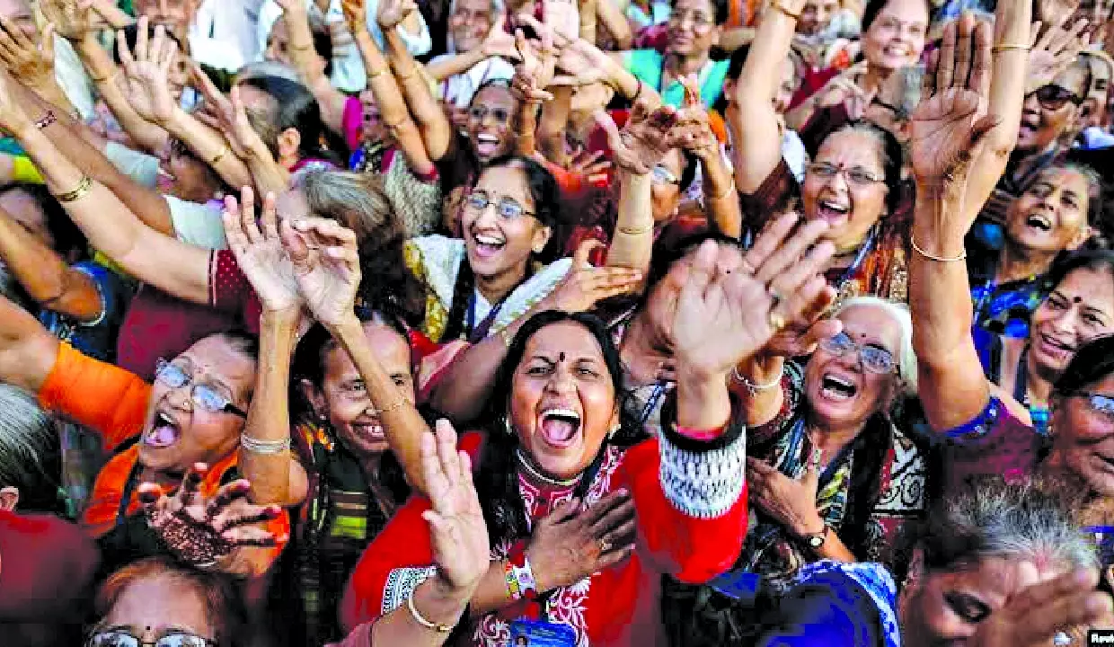 मेंटल हेल्थ के लिए जरूरी हैं ये आदतें, खुश लोग रोज करते हैं ये 3 काम मेंटल हेल्थ के लिए जरूरी हैं ये आदतें, खुश लोग रोज करते हैं ये 3 काम