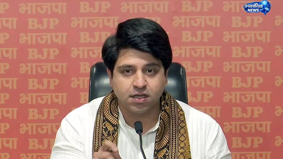 BJP से शहजाद पूनावाला का इस्तीफा BJP से शहजाद पूनावाला का इस्तीफा
