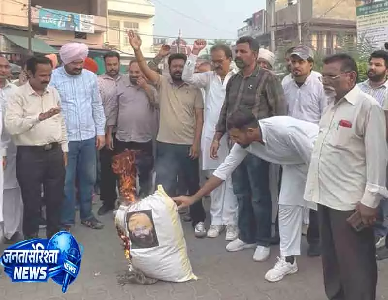 Punjab कांग्रेस में नेतृत्व को लेकर विवाद Punjab कांग्रेस में नेतृत्व को लेकर विवाद